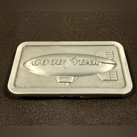 Vintage 1974 Goodyear Logo Belt Buckle - Picture 2 of 9
